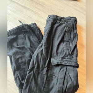Tna Aritzia black cargo pants size 4 Y2K style